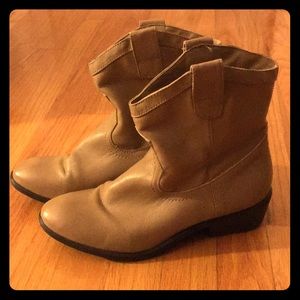Leather ankle boots